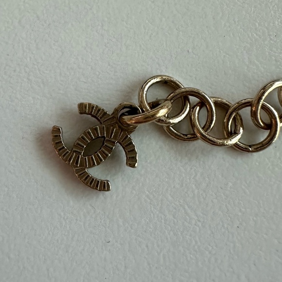 Chanel Pearl beaded Heart Barbie Bracelet AUTHENTIC - Picture 4 of 6